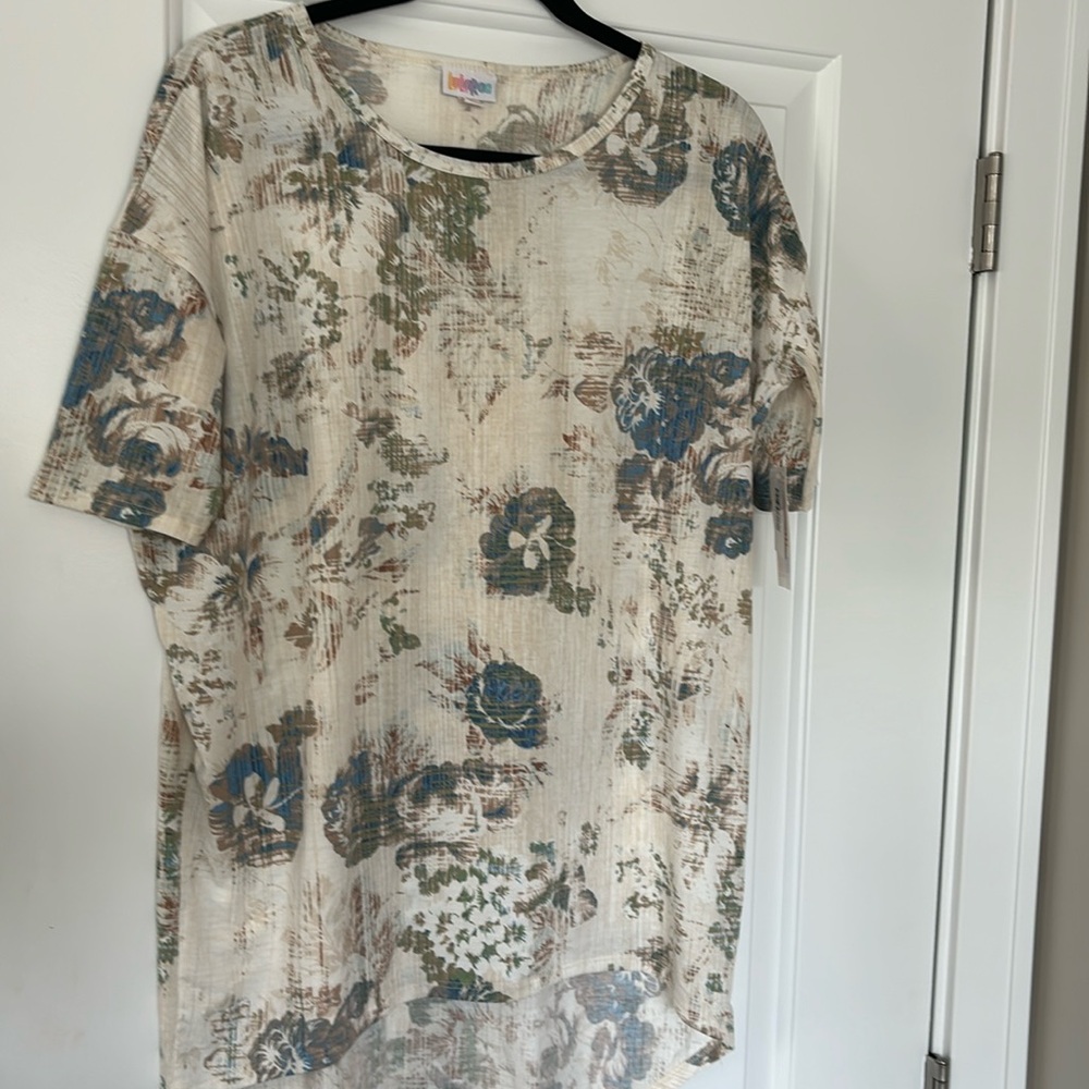 NWT LuLaRoe Irma Tunic